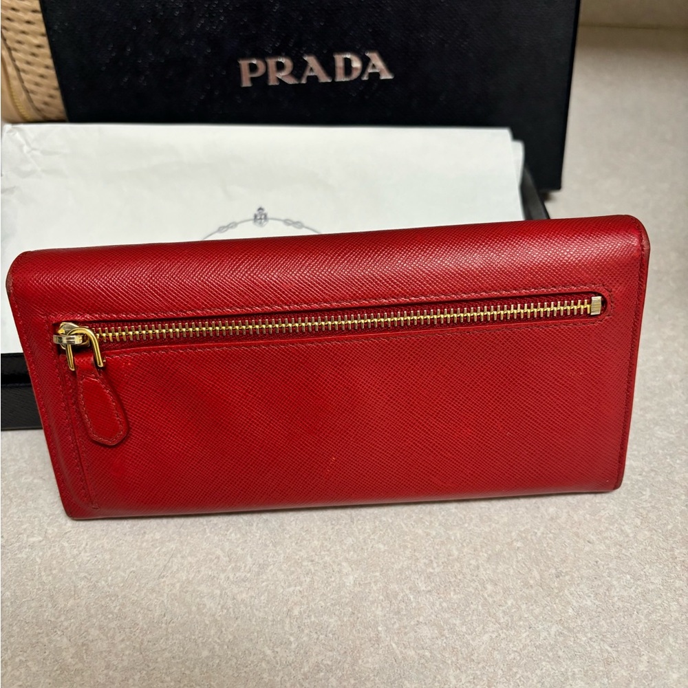 Prada Red Wallet - Picture 2 of 9